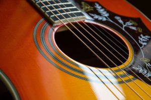 How To Revive a Dehydrated Acoustic Guitar After a Cold, Dry Winter